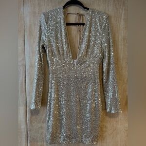 S/M NWT Sequin Deep-V Long Sleeve Mini Dress